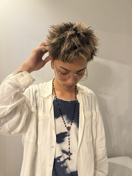 ソーレ(sole) yosuke 陰影が美しいローライトデザインメンズショート