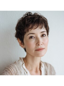 アンサ 阪急桂店(ANSA) ミセスショート/ダークブラウン/スモーキーブラウン/白髪ぼかし