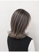 アミリー ひたち野うしく店(Amily)&nbsp;ハイライトバレイヤージュダブルカラーケアブリーチ20代30代