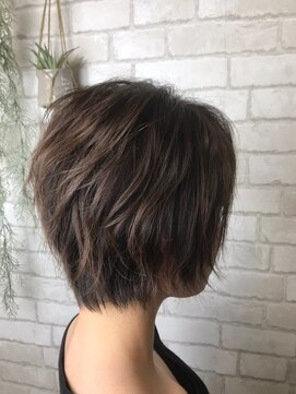 アイズ 渋沢(AIZU) ショート/ショートボブ/くびれショート/丸みショート