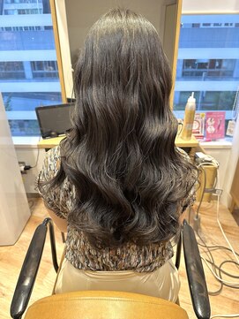 アピッシュ(apish 並木通り) 大きめのウエーブパーマ♪