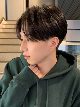 トルネード(TORNADO) カルマパーマ センターパート マッシュ かきあげ前髪 4S19