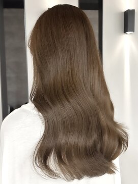 ハオ(hao) 【hao渋谷】akane ベージュカラーくびレイヤー10代20代30代