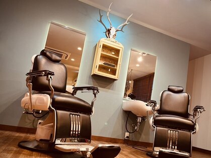 キングズチェアー カットクラブ(Kings' chair cut club)の写真