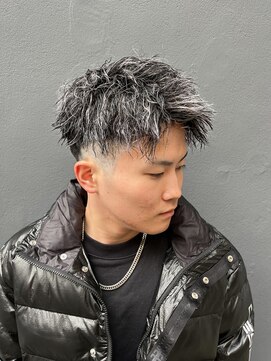 メンズグルーミングナンバーナイン(MEN'S GROOMING NUMBER NINE) ホワイトメッシュ/ツイストスパイラル/フェードカット