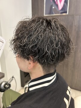 プランタン フォー ヘアー(printemps FOR HAIR) センターパート/波巻きパーマ