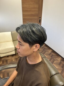 ヘアーズ マーブル(hairs MARBLE) ツーブロックセンター分け