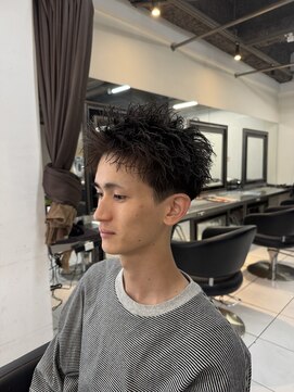 アイズ 海老名(AIZU) スパイキーショート ザクザクショート 海老名カット フェード