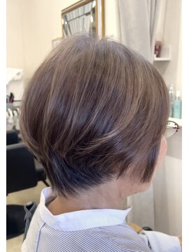 リンド(Lindo) 柔らかベージュショート