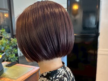 フランシス(Francis.)の写真/思い切ってイメージを変えてみたい方に☆経験豊富なスタイリストが一人ひとりの毛流れに合わせてご提案◎