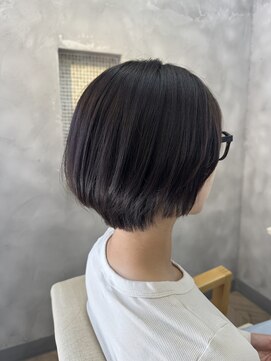 ポノ(pono) ふんわり丸みシルエットのショートボブ