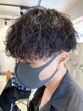 デプト(DEPT.) ツイストスパイラルメンズパーマシャドウパーマ波巻きパーマ眉毛