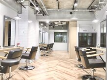 [韓国ヘア/ハイトーン/レイヤー/ブリーチ無しダブルカラー］