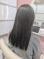 ビンナ(BINNA) 透明感暗髪オリーブグレー