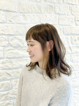 ヘアアプセウス (hair APCEWS) (インナーカラー)切りっぱなし風波ウェーブ