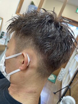 ヘアーゾーン ハチマルハチ 登戸駅前店(Hair Zone 808) フェード