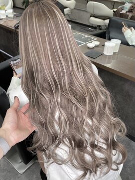 ルーゼン(LUXEN) 【LUXEN】ミルクティーグレージュ×ハイライト