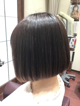 美容室ヒラトヤ 仙北店 大人可愛いナチュラル黒髪暗髪切りっぱなしボブ20代30代40代