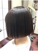 大人可愛いナチュラル黒髪暗髪切りっぱなしボブ20代30代40代