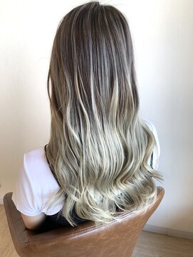 ラトット(Latot) バレイヤージュ