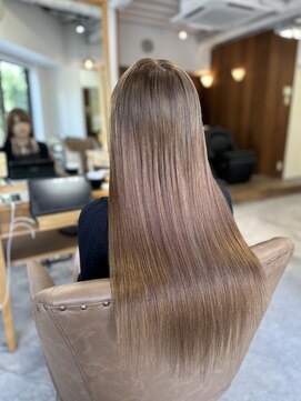 フツーロ 栄(FUTURO) プルエクステ