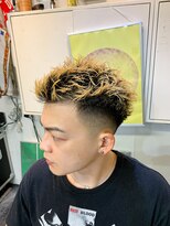 メリケンバーバーショップ フクオカ(MERICAN BARBERSHOP FUK)&nbsp;ハイライトマッシュパーマウルフアッシュブラック
