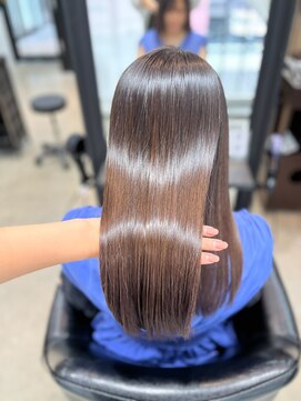 ボンズサロン オモテサンドウ(BONDZSALON OMOTESANDO) 髪質改善&縮毛矯正×酸性ストレート【表参道駅,原宿駅】