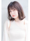 爽やか外ハネセミショートボブ