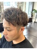 ツイストスパイラルパーマツーブロックマッシュメッシュフェード