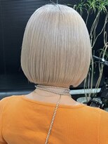 エイチ(H)&nbsp;xブリーチ/イメチェン/ホワイトブロンド/外ハネボブ/美髪/