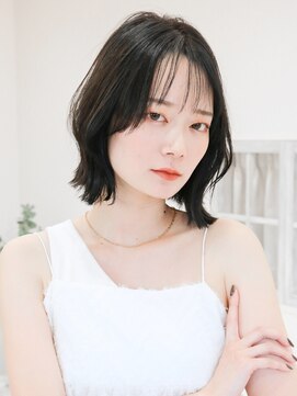 ニューヨークニューヨークマザーズ(NYNY Mothers) 外ハネ黒髪レイヤーボブ/くびれ/切りっぱなし