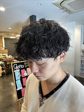 男を磨くメンズサロン オム グランド(HOMME GRAND) シャドウパーマ