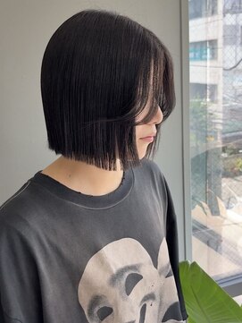 シア(sia) レイヤーボブぱつっとボブ大人のワンカラー20代女性30代女性