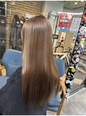 ベージュ