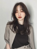 オンク 新宿(onk)&nbsp;黒髪/グレーベージュ/レイヤーロング/前髪パーマ[新宿駅]