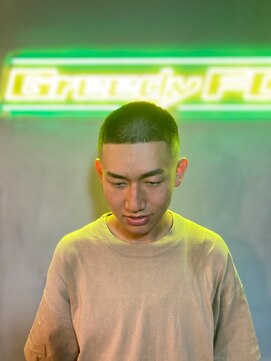 グリーディーフォックス 代々木(Greedy FOX) 韓国マッシュ/センタ-パ-ト/ツイストスパイラル/スキンフェード