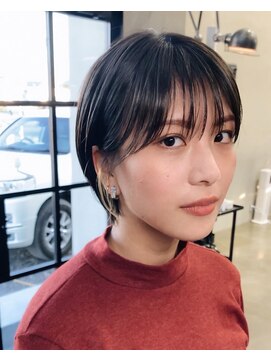 シアン(cyan) 丸みショート×ウザバング