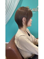 バンビ(Bambi)&nbsp;ショートウルフ風