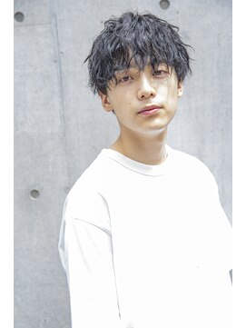 シティ(CITY) 小久保styleフェザーパーマグレーブルーカラー刈り上げショート