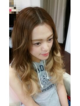 ポニー(Ponny) ベージュカラーでふんわりグラデーション♪