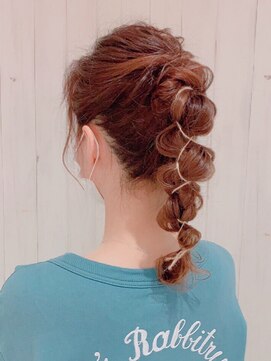 ルナクレセント (Luna crescent) ポニーテール