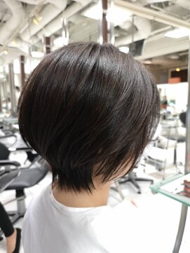 トニーアンドガイ 青山店(TONI & GUY) 大人の女性にぴったり　小顔ショートボブ　30代、40代