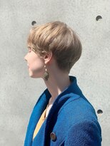 アブソ(Absolute) 透明感グレージュカラー マッシュ ショート