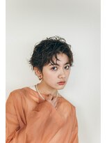 ピズム(PISM) カーリークールショート/カーキグレージュ/カーリーヘア