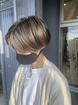 ヘアメイク アース 秋田仁井田店(HAIR & MAKE EARTH) 前下がりマッシュ　ハイライト