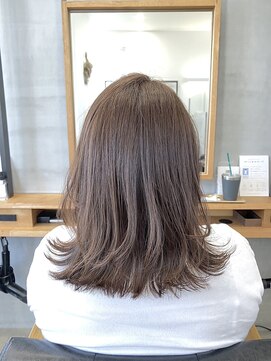 ソッカ(socca) 切りっぱなしミディアムレイヤーボブ