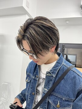 カンゴール サロン トウキョウ セントラル 原宿(KANGOL SALON TOKYO CENTRAL) ハイライトセンターパート