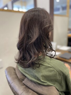 ルカリエ(LUCA:Rie) ミディボブ×アッシュグレージュ