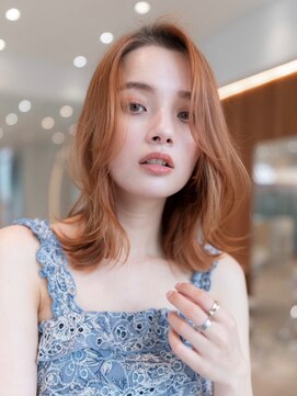 イルハバナ 渋谷(ill HAVANA) ミディアムくびれ外ハネレイヤー