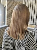 ミルクティーベージュ
